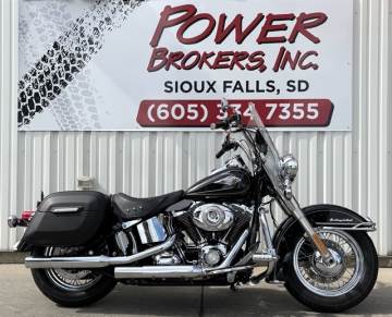 2011 HARLEY DAVIDSON FLSTC - HERITAGE SOFTAIL CLASSIC