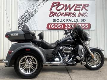 2021 HARLEY DAVIDSON FLHTCUTG - TRI GLIDE® ULTRA