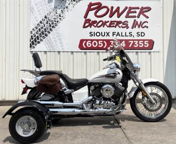 2010 YAMAHA V-STAR 650 W/TOW PAC TRAINING WHEELS