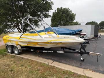 2004 ULTRA CUSTOM 21