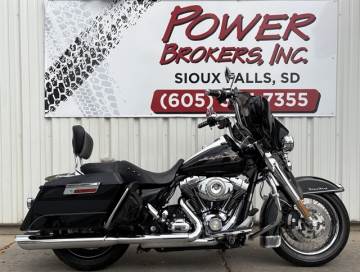 2010 HARLEY DAVIDSON FLHR ROAD KING CUSTOM