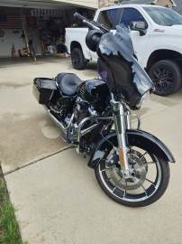 2021 HARLEY DAVIDSON FLHX - STREET GLIDE