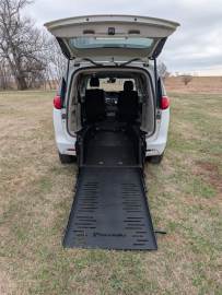 2023 CHRYSLER GRAND VOYAGER