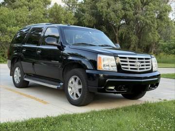 2004 CADILLAC ESCALADE