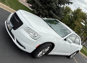 2017 CHRYSLER 300L