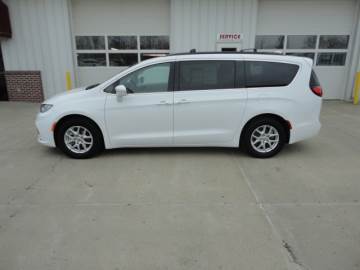 2022 CHRYSLER PACIFICA
