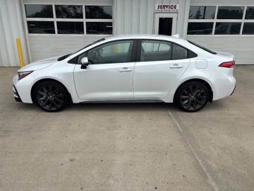 2025 TOYOTA COROLLA