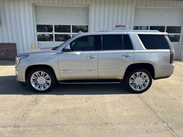 2016 CADILLAC ESCALADE