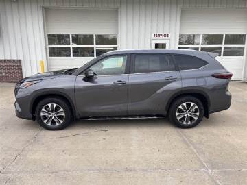2024 TOYOTA HIGHLANDER