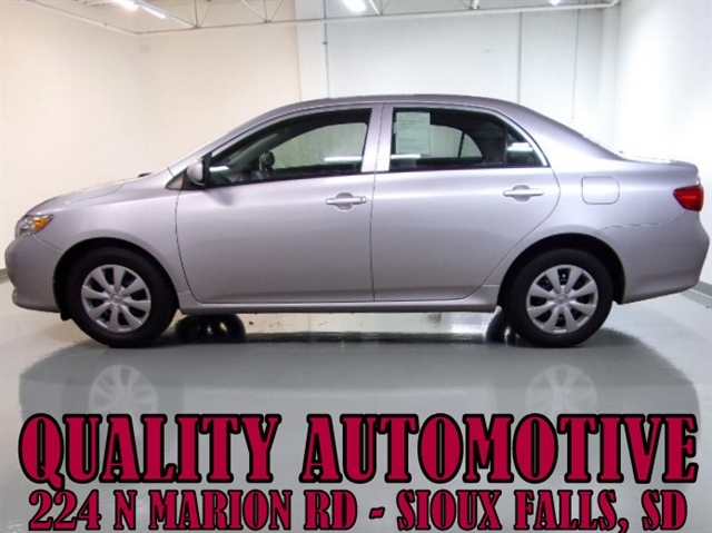 2010 Toyota Corolla XLE AT's photo