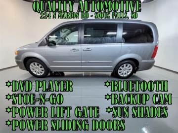 2016 CHRYSLER TOWN & COUNTRY