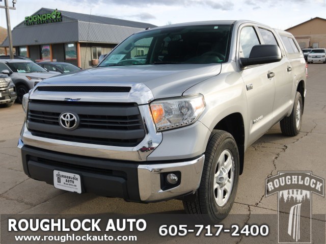 2015 Toyota Tundra 4WD Truck