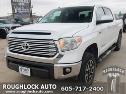 2015 Toyota Tundra 4WD Truck
