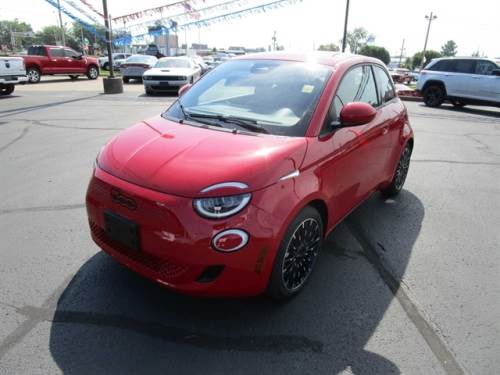 2024 FIAT 500e