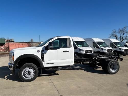 2025 Ford Super Duty F-550 DRW