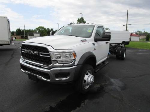 2024 RAM CHASSIS CAB