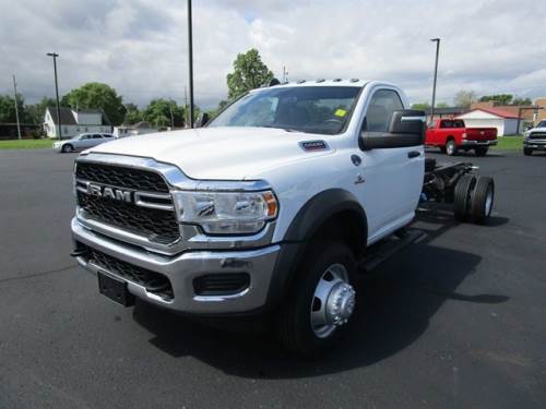 2024 RAM CHASSIS CAB