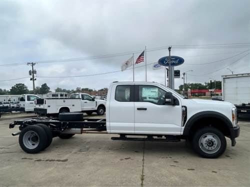 2025 Ford Super Duty F-550 DRW