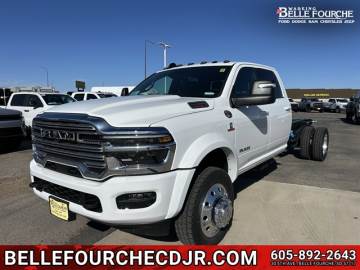 2026 RAM CHASSIS CAB