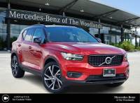 2021 VOLVO XC40