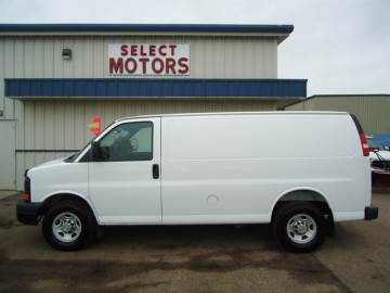 2010 CHEVROLET EXPRESS CARGO VAN   ONE OWNER