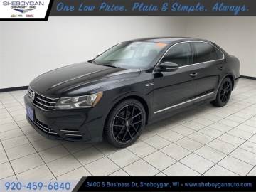 2017 VOLKSWAGEN PASSAT