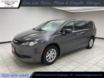 2023 CHRYSLER VOYAGER