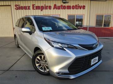 2023 TOYOTA SIENNA