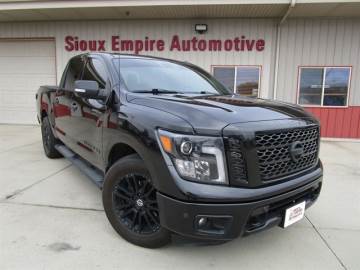 2019 NISSAN TITAN