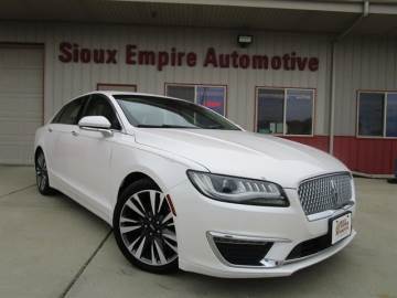 2017 LINCOLN MKZ