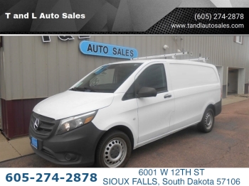 2017 Mercedes-Benz Metris Cargo Van Base