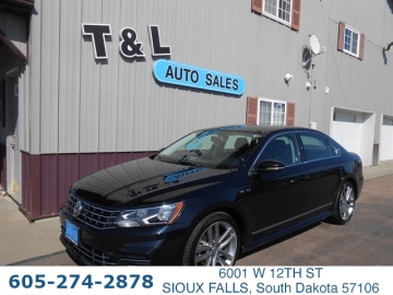 2017 VOLKSWAGEN PASSAT