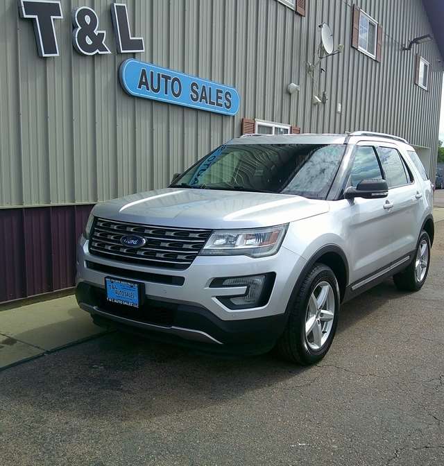 2017 Ford Explorer XLT 4WD's photo
