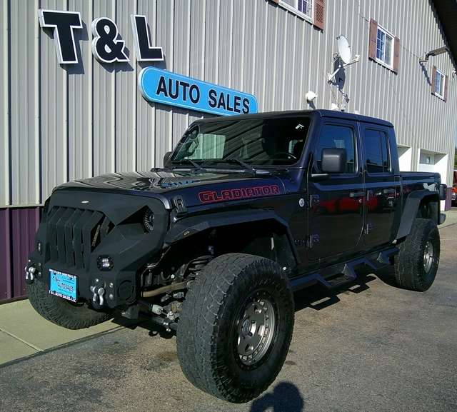 2020 Jeep Gladiator Sport S's photo