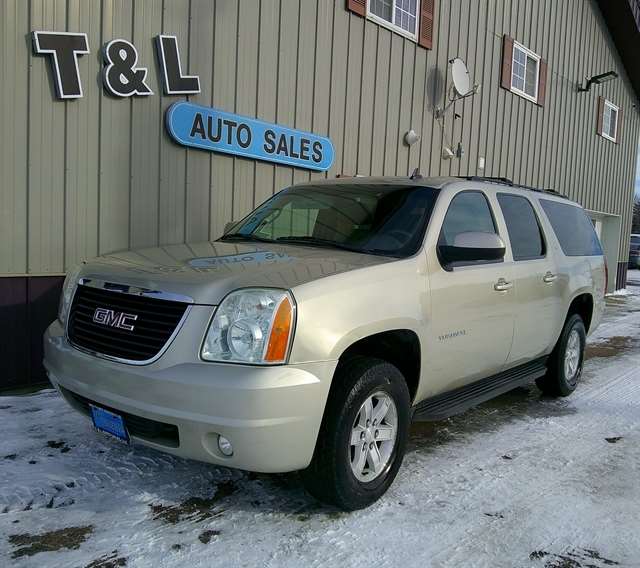 2013 GMC Yukon 4WD 1/2 Ton SLT (4SA)'s photo