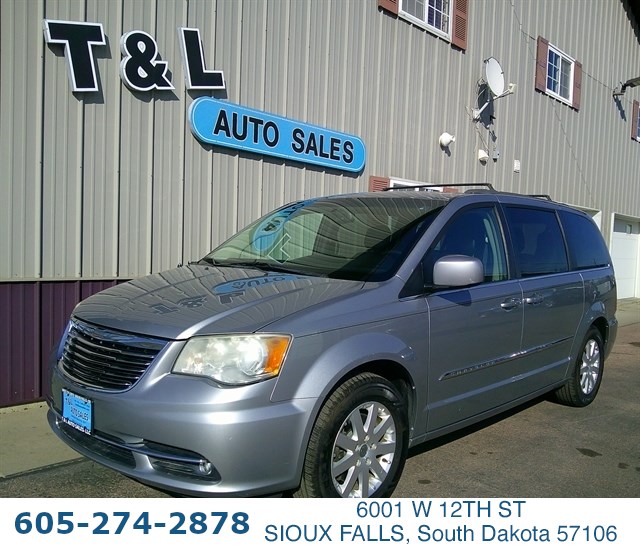 2014 Chrysler Town & Country Touring