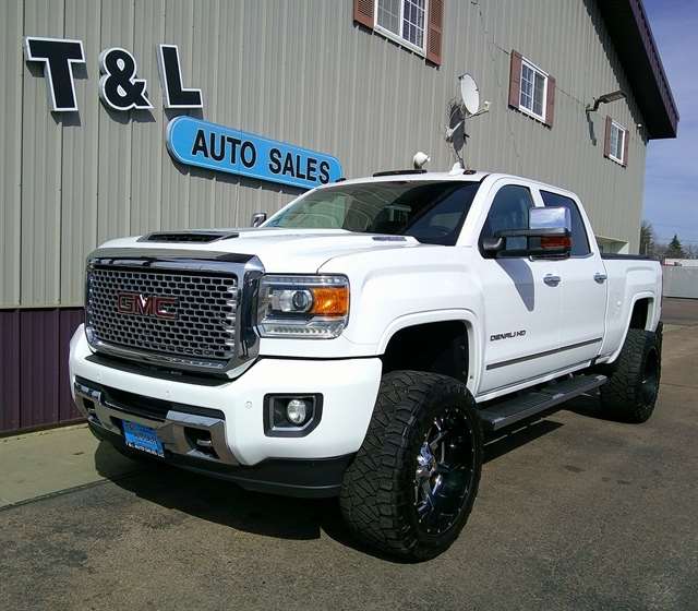 2017 GMC Sierra 4WD Crew Cab Standard Box Denali's photo
