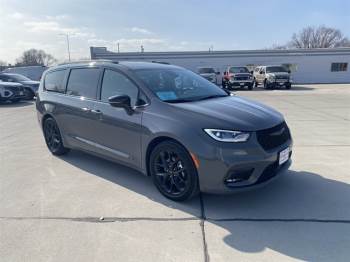 2025 Chrysler Pacifica