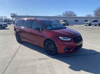 2025 Chrysler Pacifica