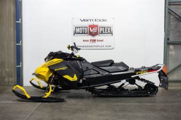 2025 SKI-DOO SUMMIT