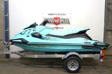 2025 YAMAHA VX