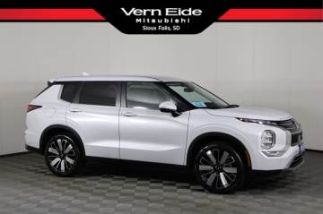2026 MITSUBISHI OUTLANDER