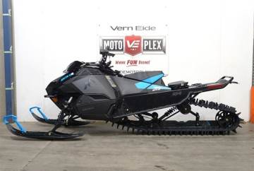 2024 ARCTIC CAT® RIOT 600 146/1.75 HURRICANE_BLACK