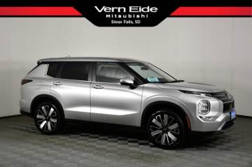2026 MITSUBISHI OUTLANDER