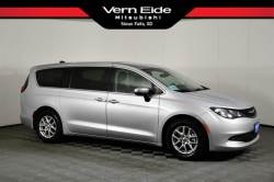 2022 CHRYSLER VOYAGER