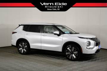 2026 MITSUBISHI OUTLANDER