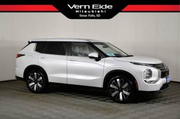 2026 MITSUBISHI OUTLANDER