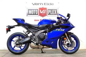 2026 YAMAHA YZF-R9