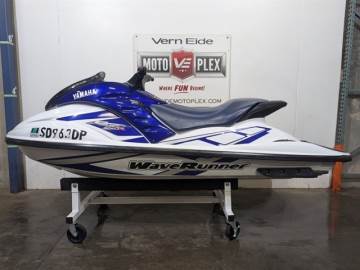 2001 YAMAHA WAVERUNNER