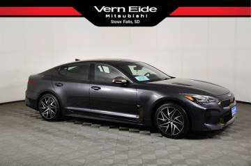 2023 KIA STINGER